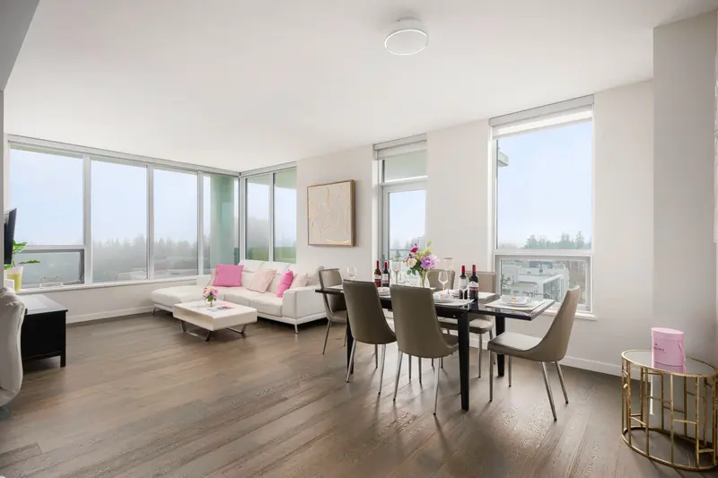 1309 3487 BINNING ROAD - photo 1 of 25