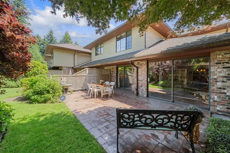 36 1725 SOUTHMERE CRESCENT - photo 2 of 40