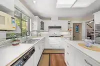 36 1725 SOUTHMERE CRESCENT - thumbnail 10