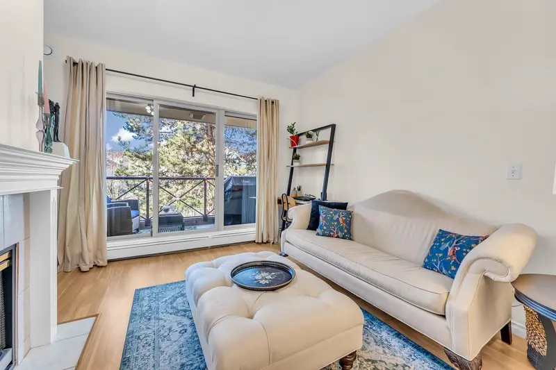 215 2109 ROWLAND STREET - photo 2 of 18