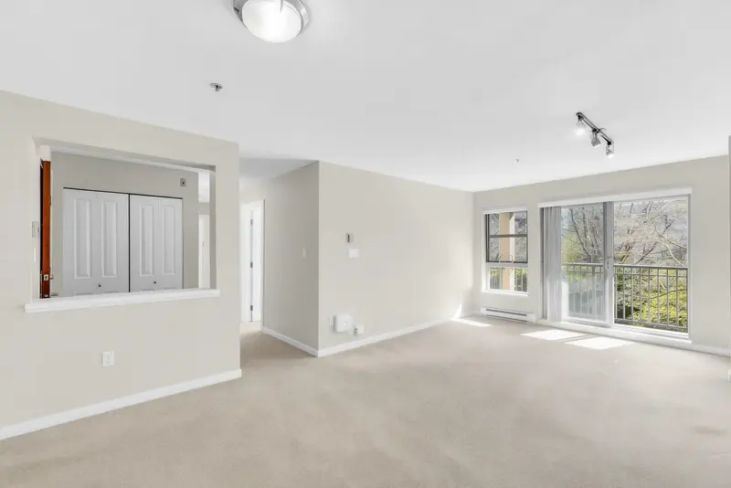 5204 5111 GARDEN CITY ROAD - photo 3 of 25