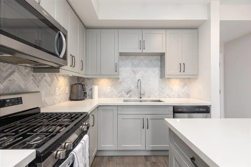 303 14605 MCDOUGALL DRIVE - photo 4 of 25