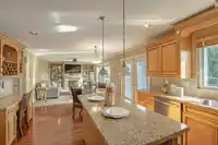 1368 KENT STREET - thumbnail 11