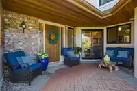 2 1830 SOUTHMERE CRESCENT - thumbnail 4