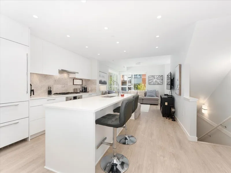 13 2728 ACADIA ROAD - photo 3 of 24