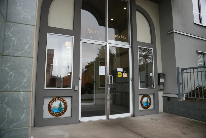 418 6475 E CHESTER STREET STREET - photo 2 of 18