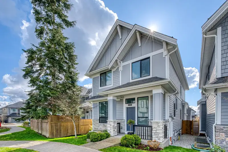 2143 167 STREET - photo 2 of 24
