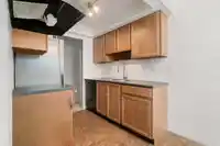 105 1330 MARTIN STREET - thumbnail 6
