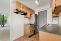 105 1330 MARTIN STREET - thumbnail 7