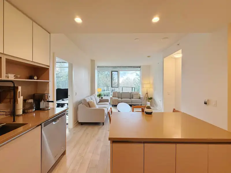 105 8850 UNIVERSITY CRESCENT - photo 3 of 24