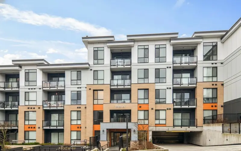 A110 20087 68 AVENUE - photo 1 of 7