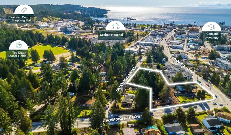 5689 TRIDENT AVENUE - photo 3 of 6