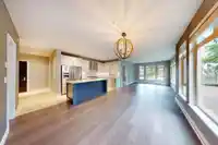 213 15360 20 AVENUE - thumbnail 2