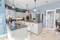 2456 149A STREET - thumbnail 12