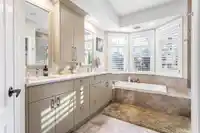 2456 149A STREET - thumbnail 25