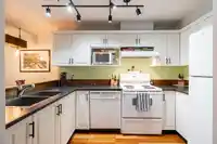 303 1280 MERKLIN STREET - thumbnail 6