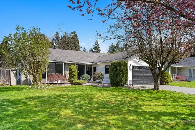 1272 163A STREET - photo 2 of 29