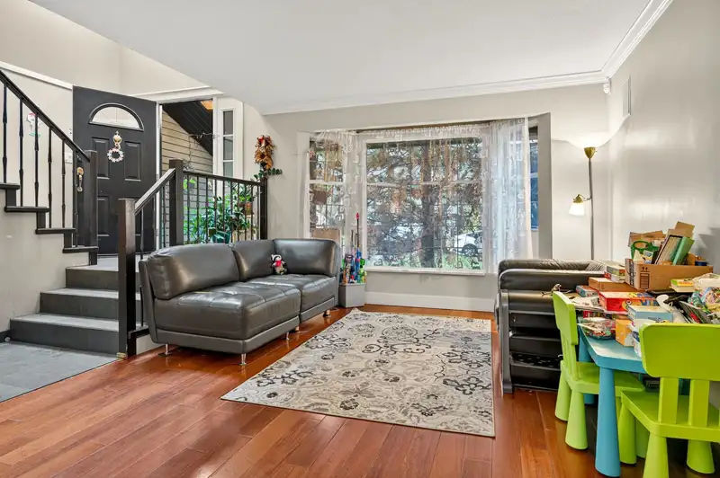 2382 150B STREET - photo 4 of 30