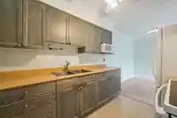 214 1442 BLACKWOOD STREET - thumbnail 10