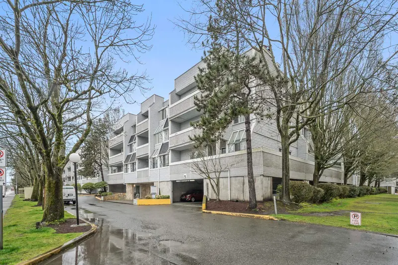 211 7471 BLUNDELL ROAD - photo 2 of 25