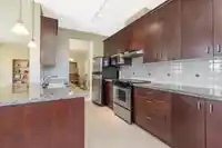 404 1580 MARTIN STREET - thumbnail 15