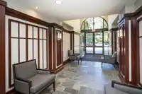 404 1580 MARTIN STREET - thumbnail 5