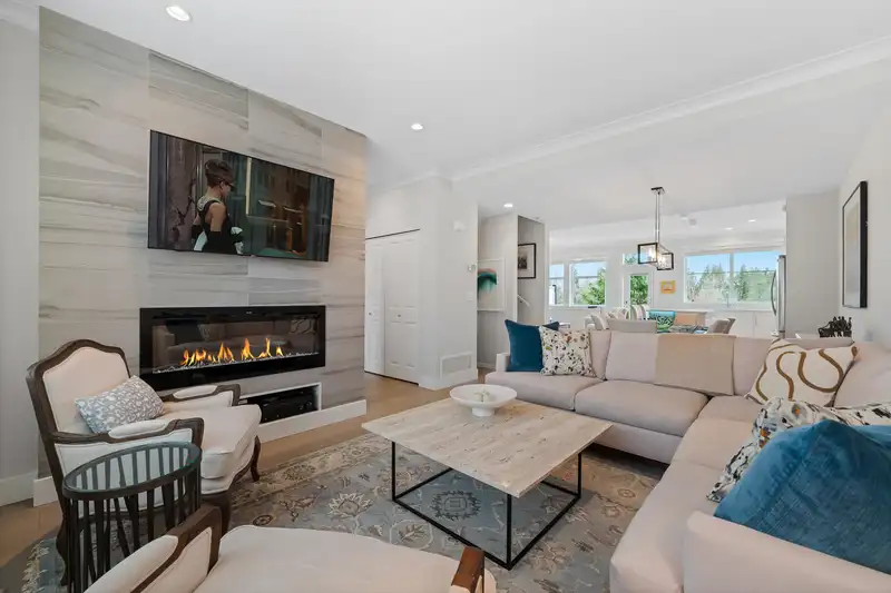 15 15717 MOUNTAIN VIEW DRIVE - photo 1 of 40