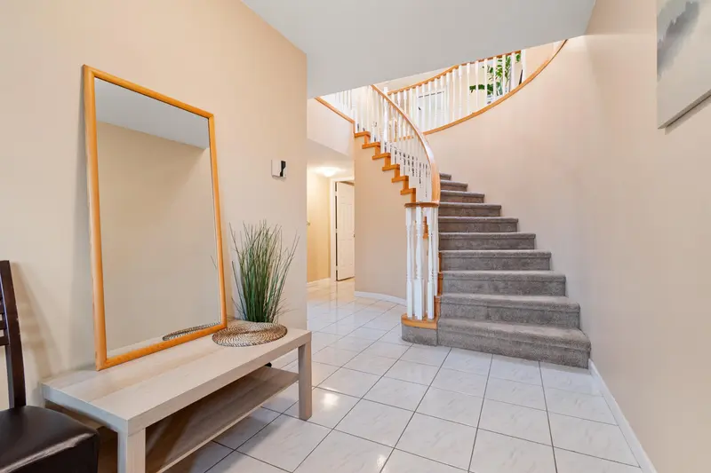 3268 VINCENT STREET - photo 4 of 25