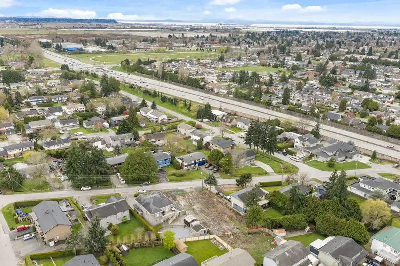 6063 BRODIE ROAD - photo 4 of 8