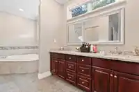 2570 138 STREET - thumbnail 20