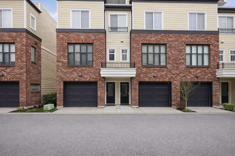 13 15588 32 AVENUE - photo 1 of 38