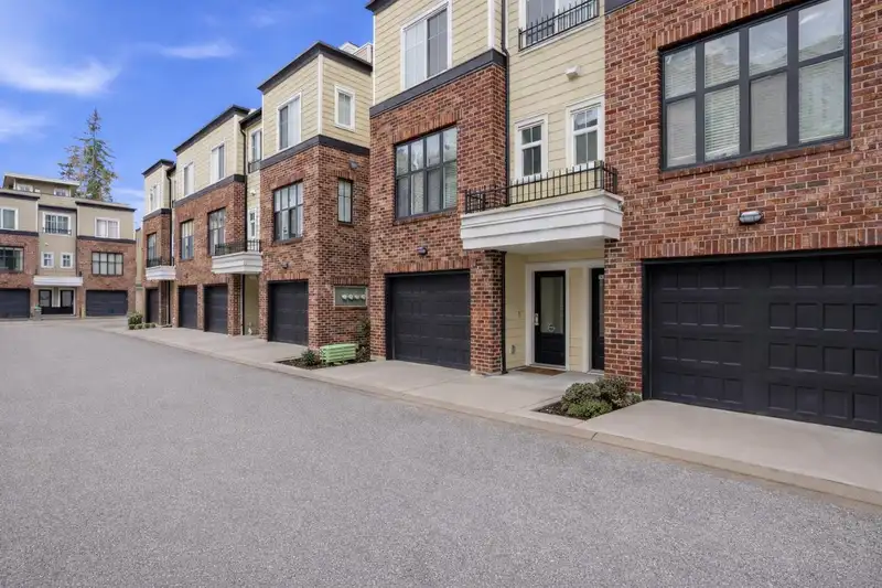 13 15588 32 AVENUE - photo 3 of 38