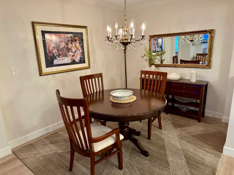 103 15155 22 AVENUE - photo 4 of 30