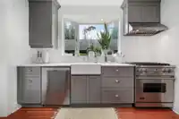 12645 14B AVENUE - thumbnail 9