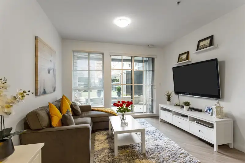 132 15168 33 AVENUE - photo 2 of 35