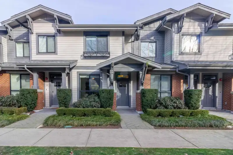6 2988 151 STREET - photo 1 of 1