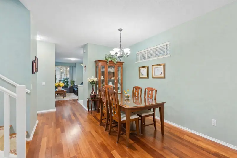 32 15868 85 AVENUE - photo 3 of 22