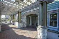 311 15555 16 AVENUE - thumbnail 1