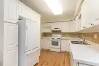311 15555 16 AVENUE - thumbnail 19
