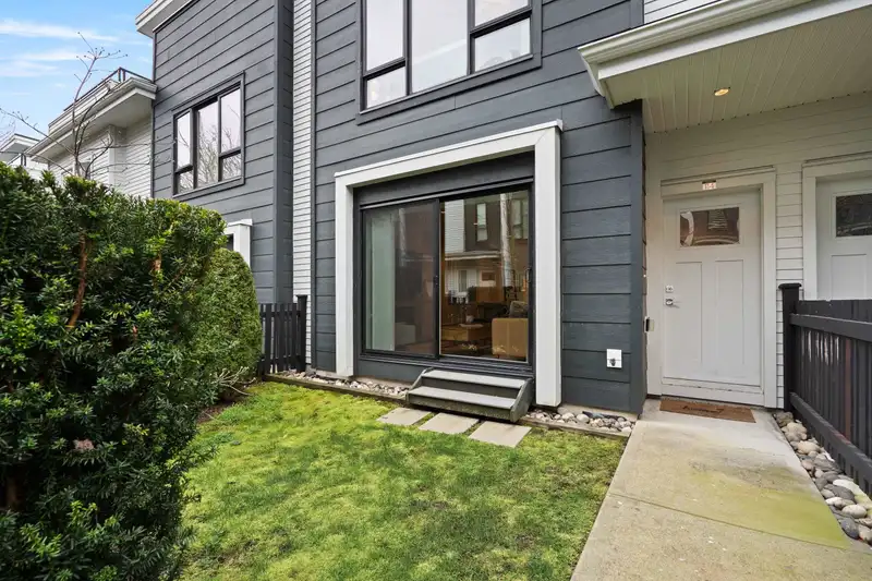 114 2280 163 STREET - photo 1 of 40