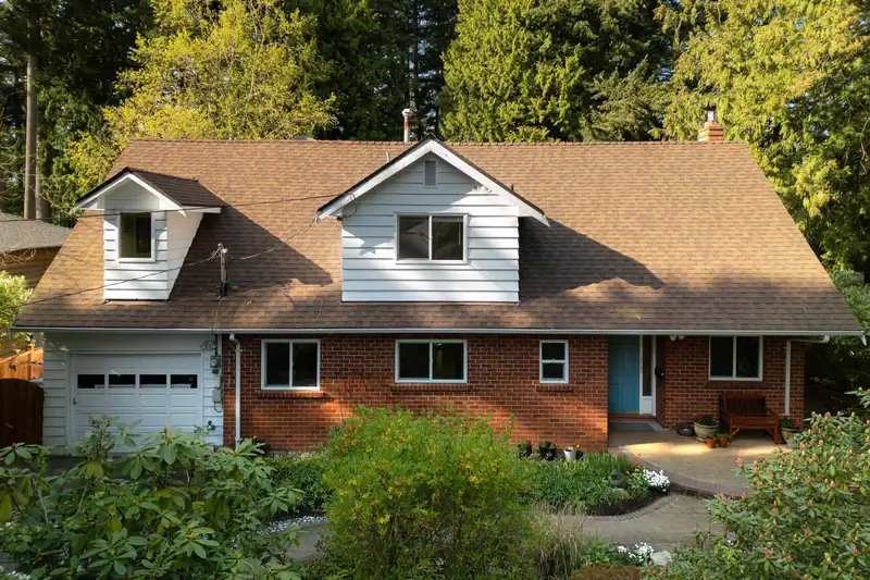 13181 24 AVENUE - photo 3 of 39