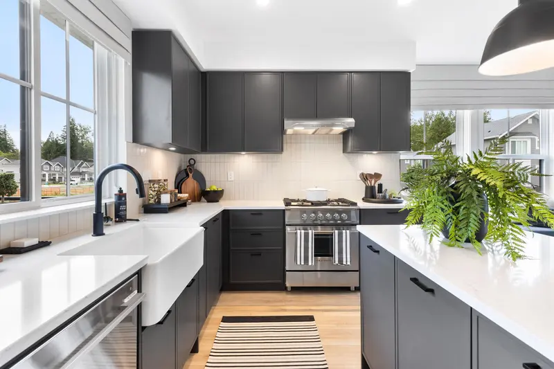 45 7918 204B STREET - photo 3 of 24