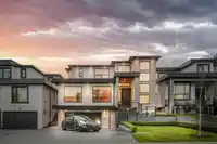 1267 160A STREET - thumbnail 2