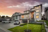 1267 160A STREET - thumbnail 3