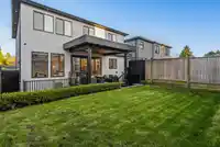 1267 160A STREET - thumbnail 38