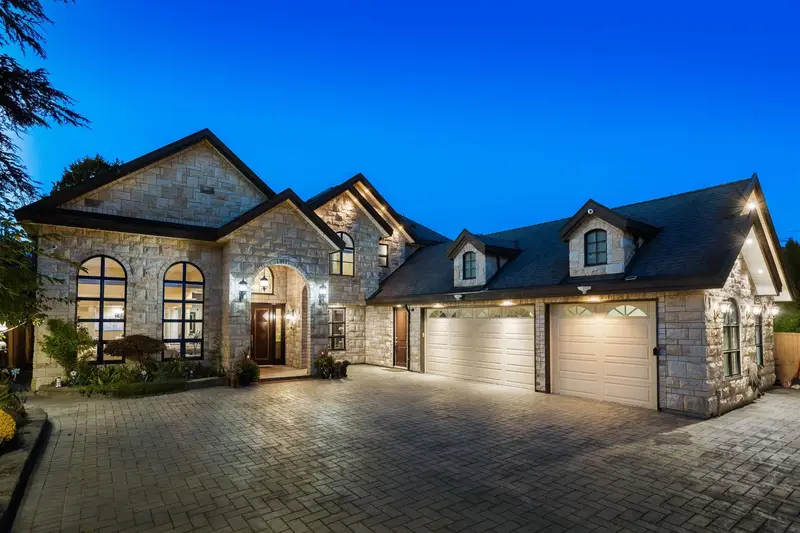 4191 WESTMINSTER HIGHWAY - photo 1 of 25