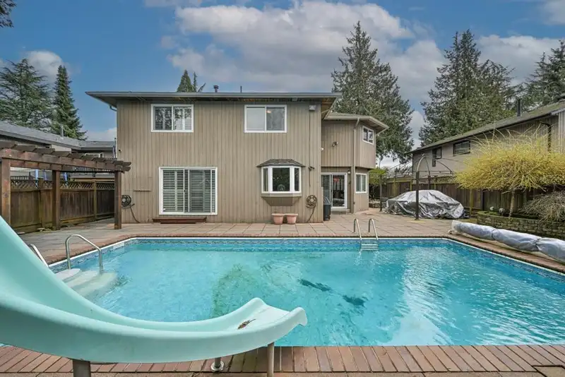 8631 BYRON ROAD - photo 4 of 25