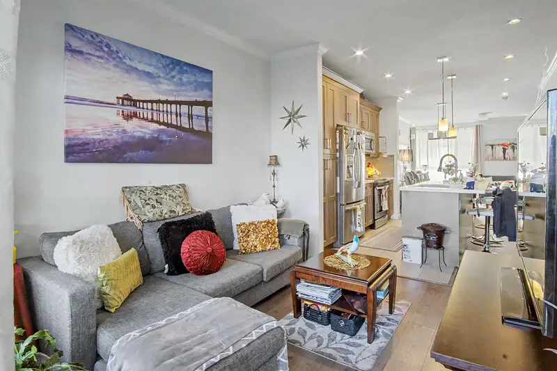 37 16127 87 AVENUE - photo 4 of 25