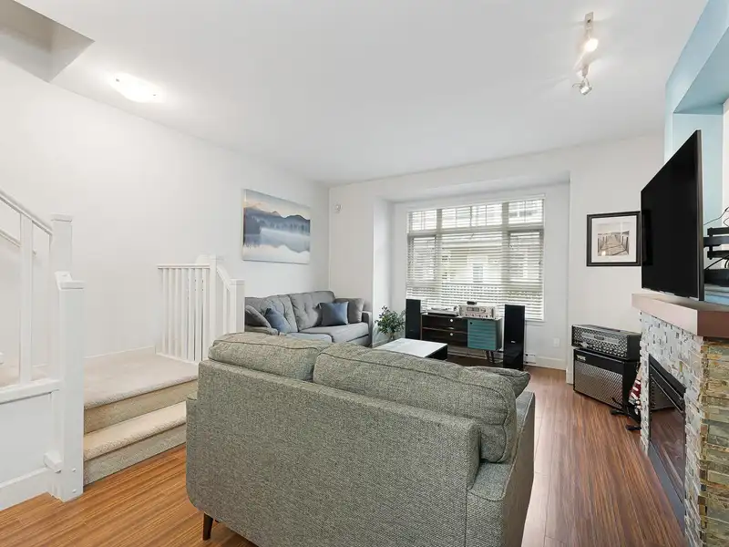 30 2979 156 STREET - photo 3 of 24