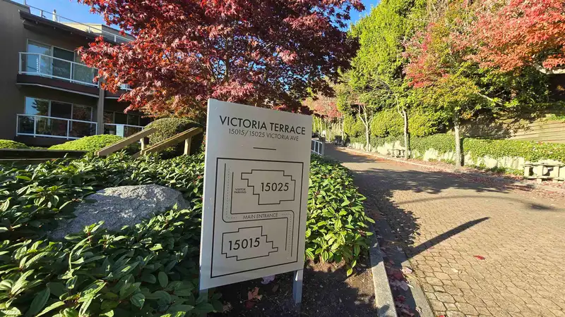 401 15025 VICTORIA AVENUE - photo 1 of 25